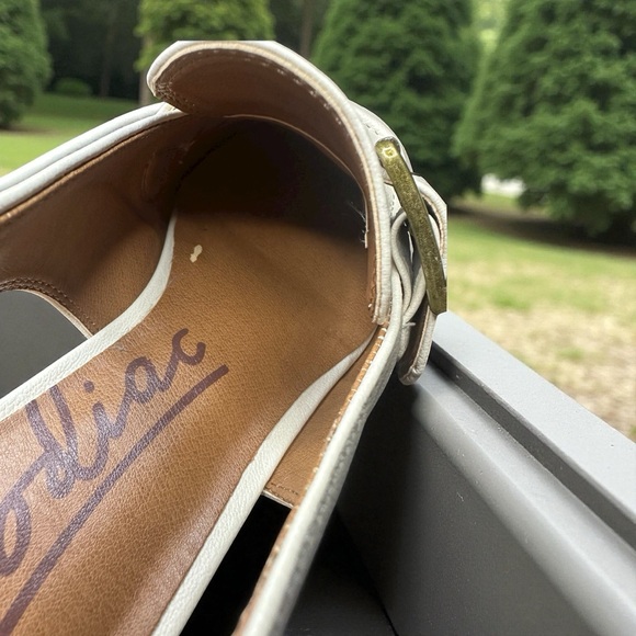 Zodiac Eve Slingback Flats - Picture 6 of 10